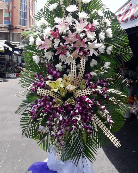 kính viếng 4