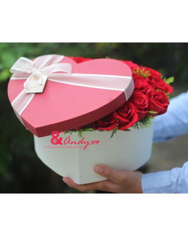 Hộp hoa hồng trái tim